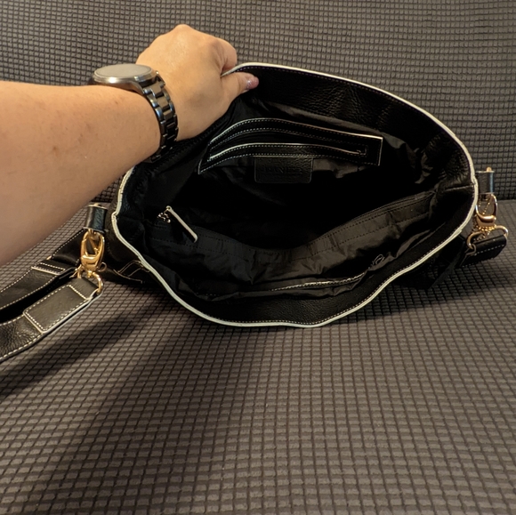 Danier Satchel - Picture 4 of 8